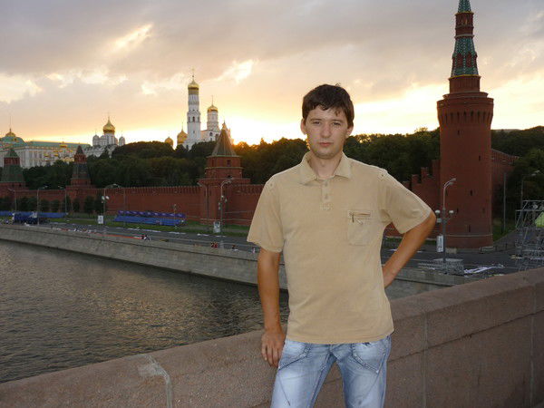 Александр Рой