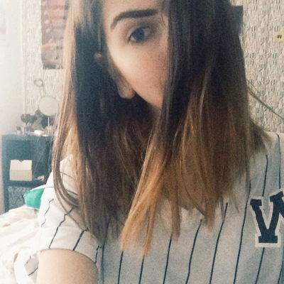 Лена Битлова