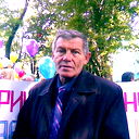 Александр Хижняк