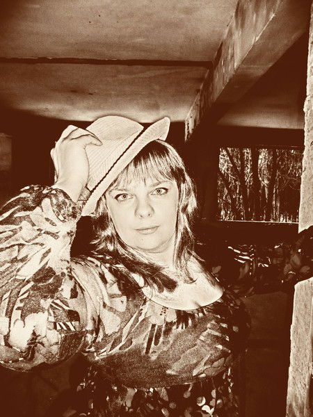 Анна Кураева