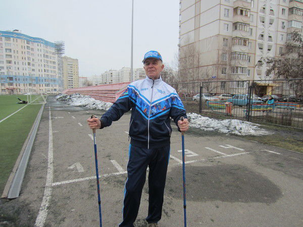 Александр Науменко