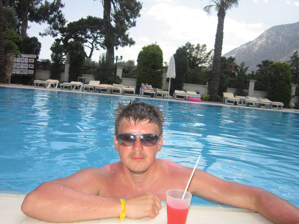 Александр Наркомов