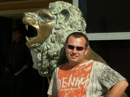 Виталий Листков