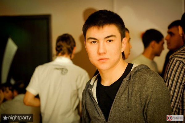 Рустам Азиханов