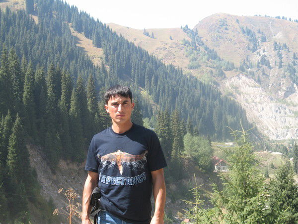 Олег Князев