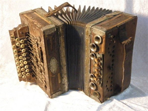 Илья Новиков