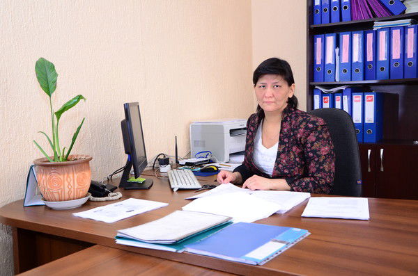 Марал Райсова