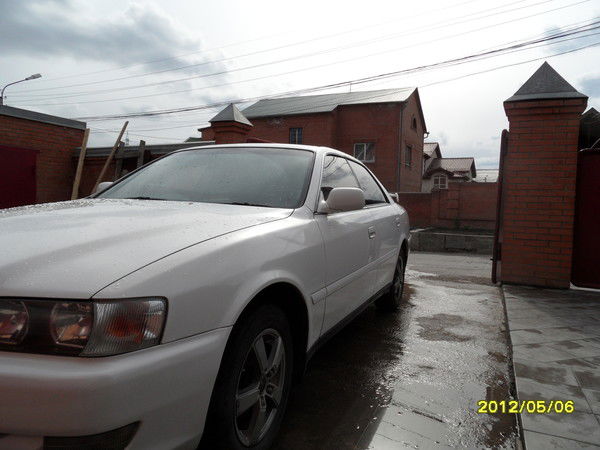 Алексей Хандархаев