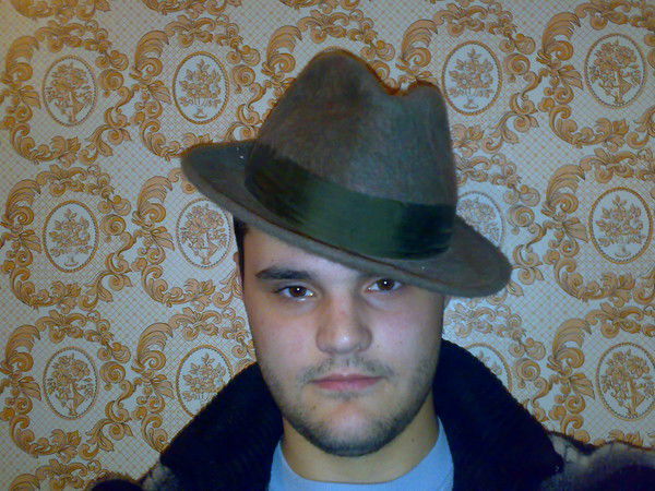 Андрей Аника