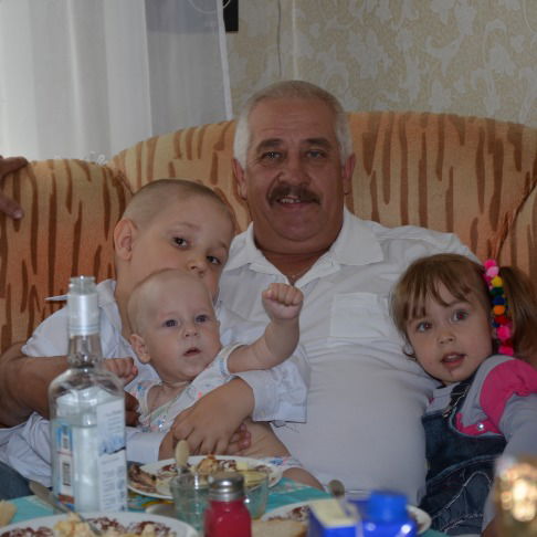 Анатолий Бочаров