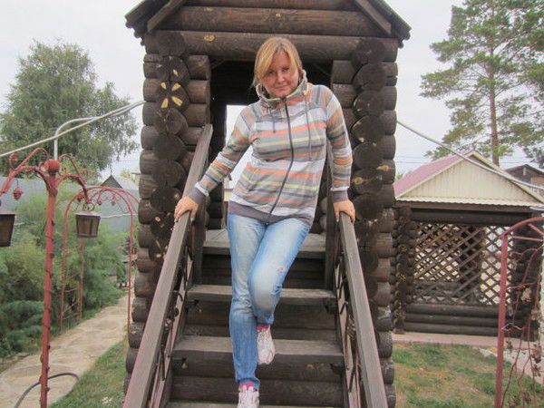 Анна Белоусова