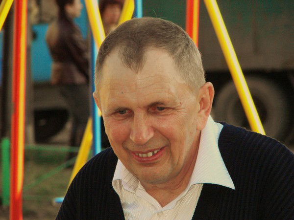 Анатолий Гинейт