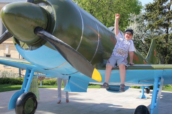 Ваня Костылев