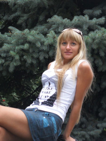 Анна Литвинова