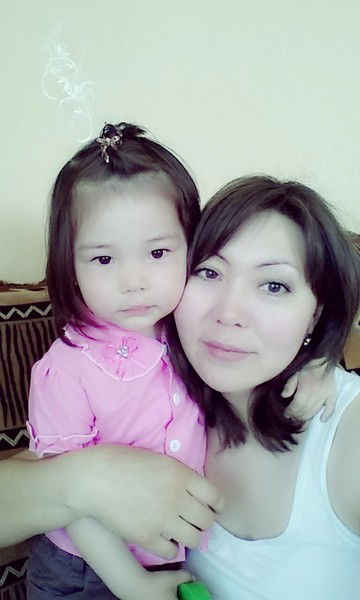 Лаура Сахариева