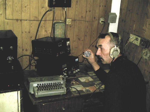 Anatoly Vazhinsky Rw9Mh