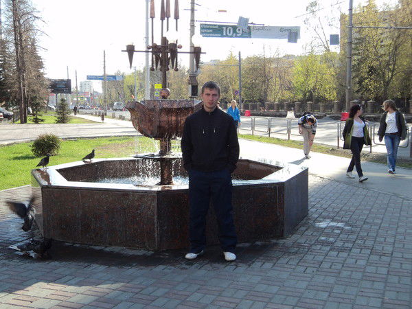 Владимир Антонов