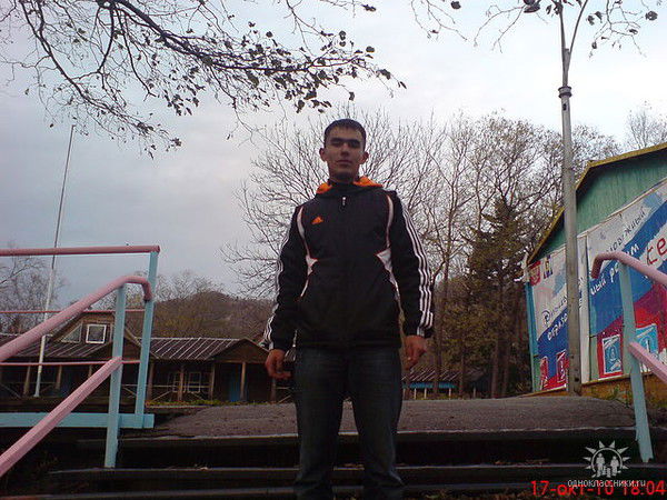 Антон Наумик