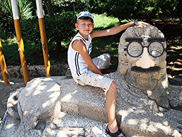 Иван Моликов