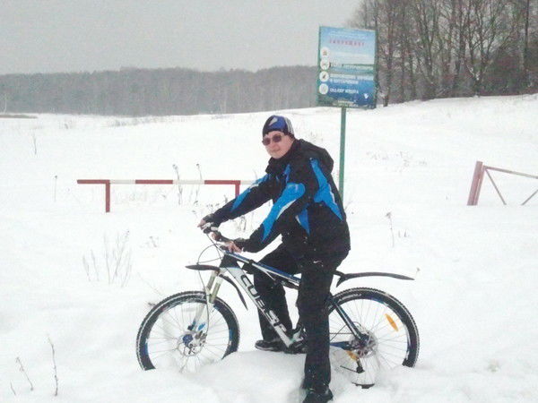 Михаил (L) Бардин