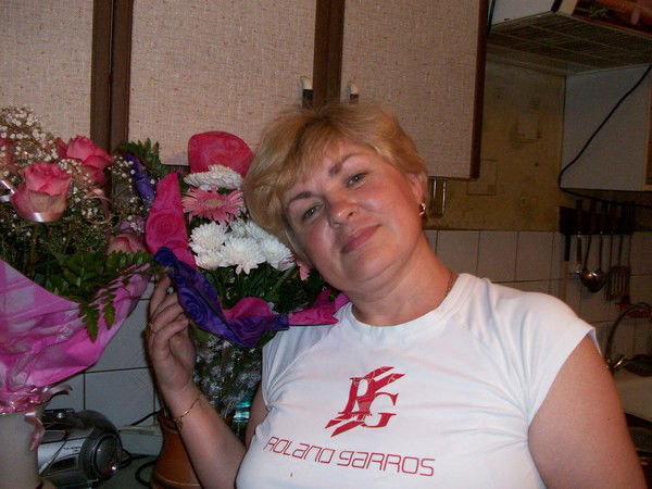 Любовь Полякова