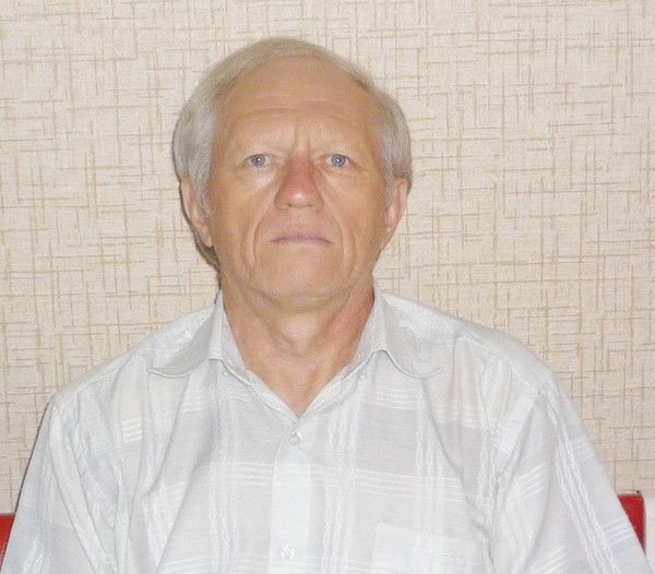 Александр Савельев