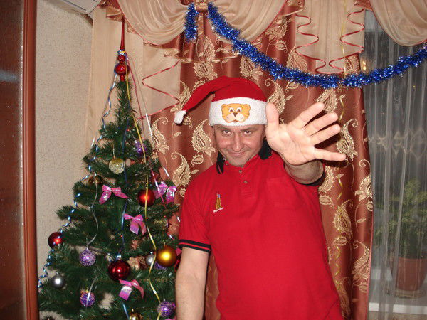 Александр Плотников