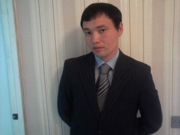 Азамат Акбердиев