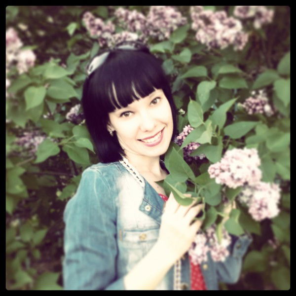 Елена Сакадеева