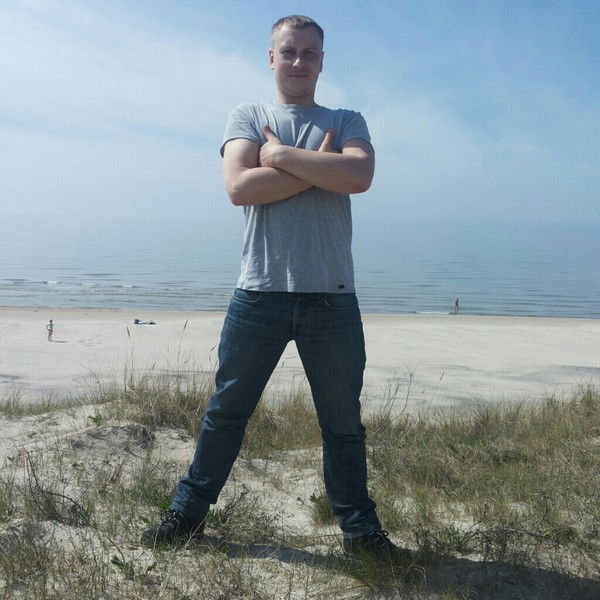 Эдуард Екелис