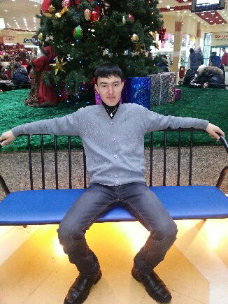 Азат Макишов