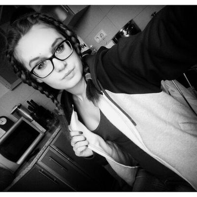 Стаська Мирошникова