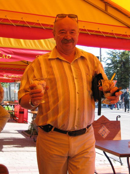 Владимир Какацанов