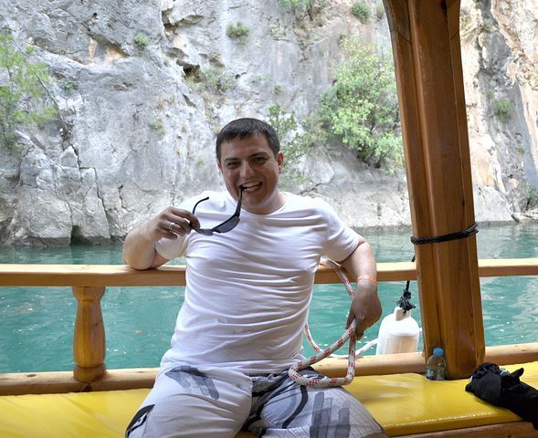 Дамир Сафаров