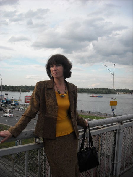 Людмила Емeльянова