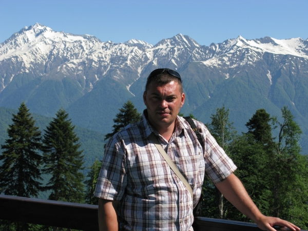 Денис Ефремов