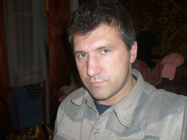 Станислав Белолапотков