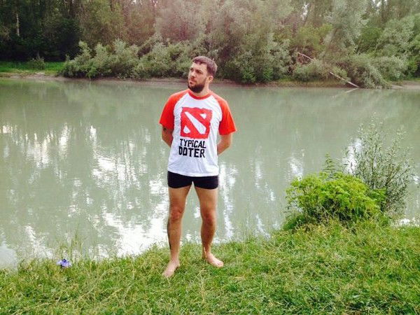 Александр Сухоплечев