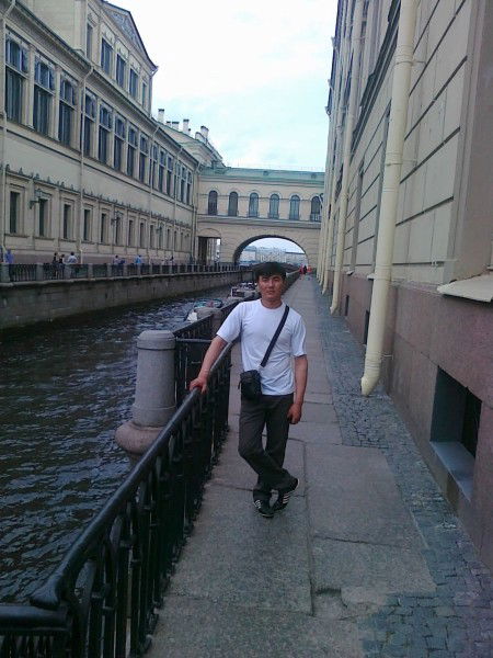 Дамир Мадраимов