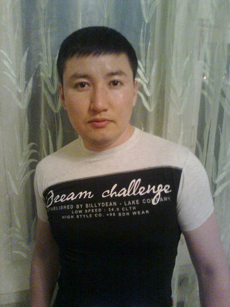 Аслан Утебаев