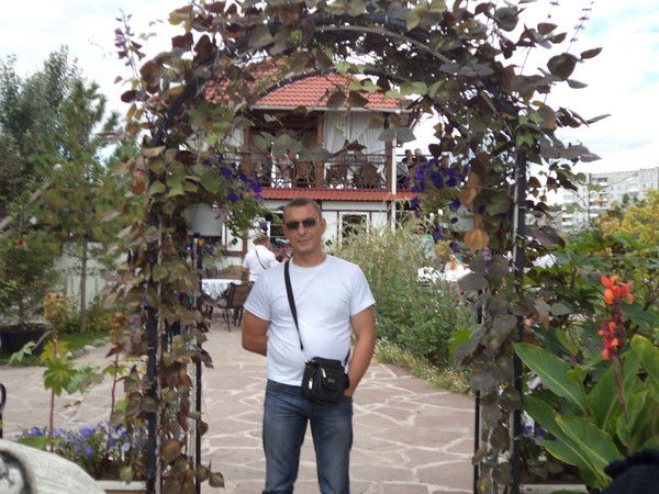 Андрей Ломов