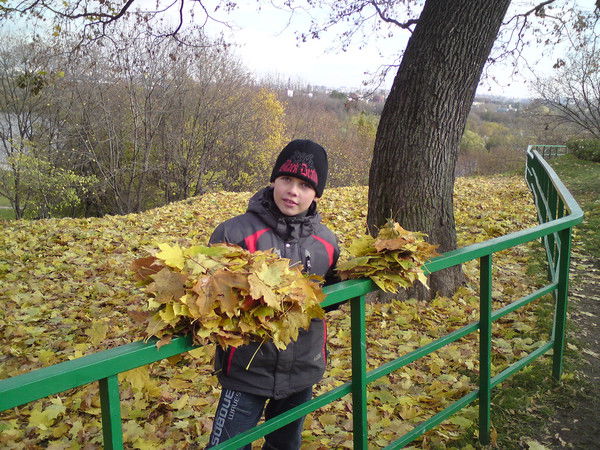 Максим Глуховской