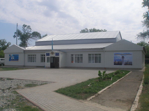 Бадамшинская Дюсш