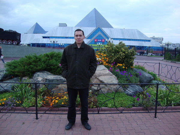 Дамир Усманов