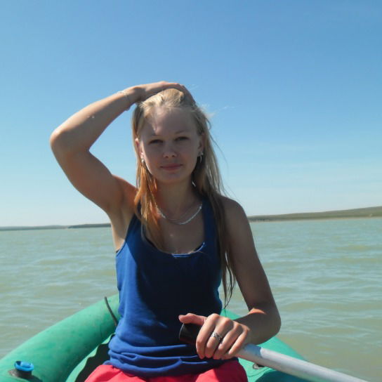 Анна Землякова