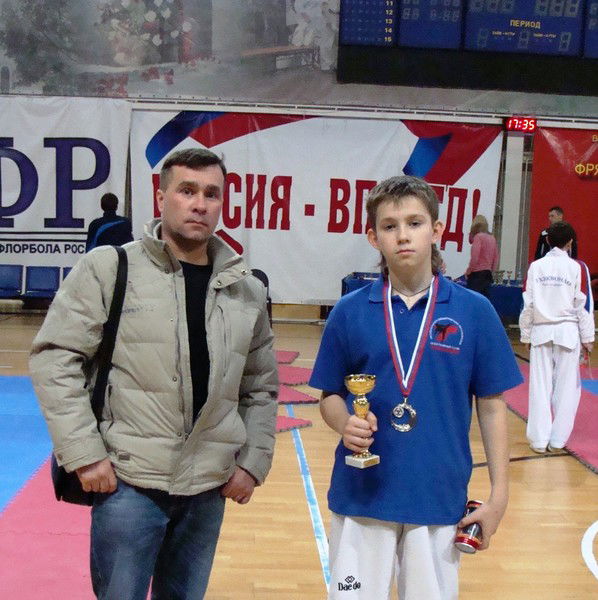 Сергей Зуров