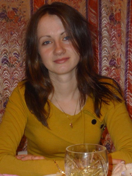 Анна Попова