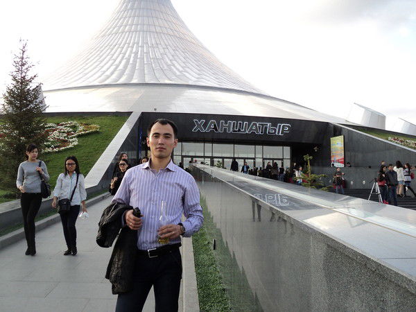 Жандос Бихожаев