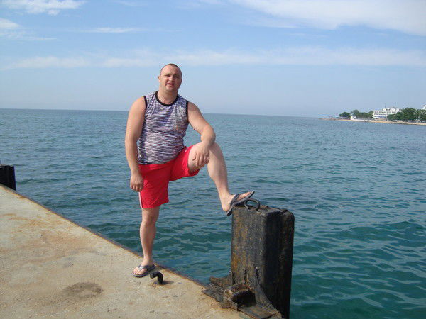 Александр Криворотенко