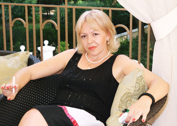 Елена Олейник